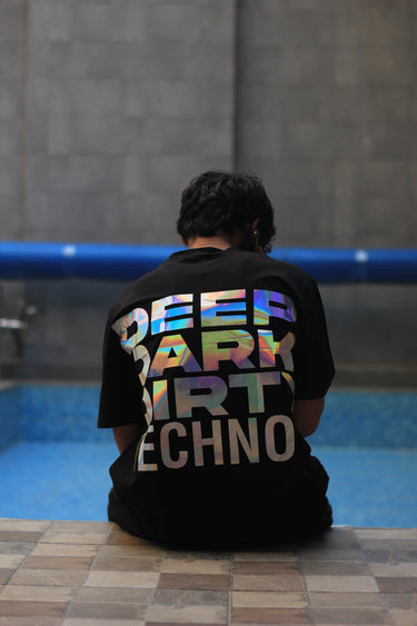 Deep Techno (Holographic) Oversized Tee (T-shirt) For Men Oversized T-shirt Burger Bae