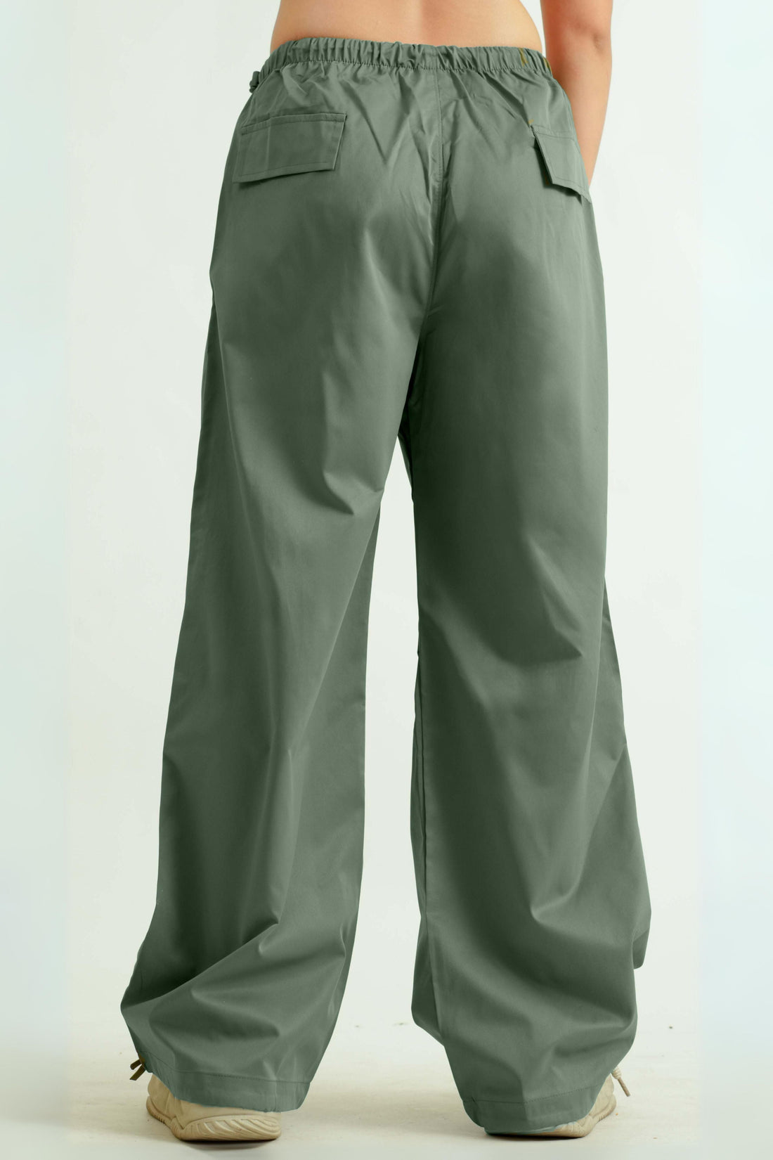 Burger Parachute Pants (Dark Olive Grey) For Women