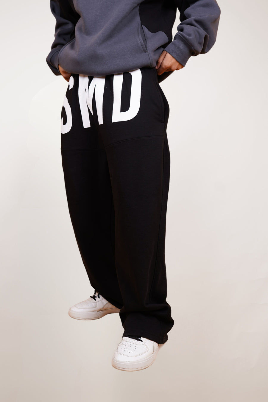 SMD Relaxed fit sweat pants For Men And Women