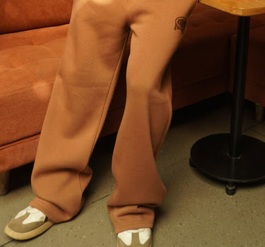 Mocha Mousse : Fat Pants For Men and Women