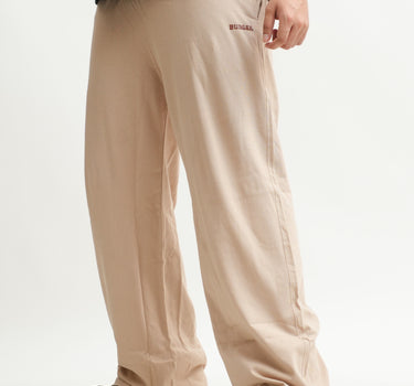 Lazy Tracks for Men And women