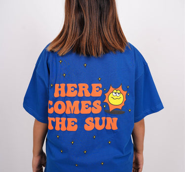 Here Comes The Sun Drop-Sleeved Tee (T-shirt) - BurgerBae