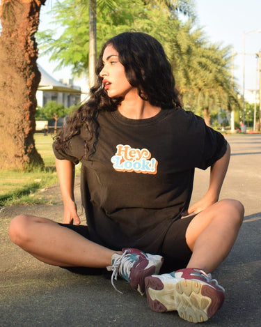 Hey Look Oversized Tee (T-shirt) Oversized T-shirt Burger Bae 