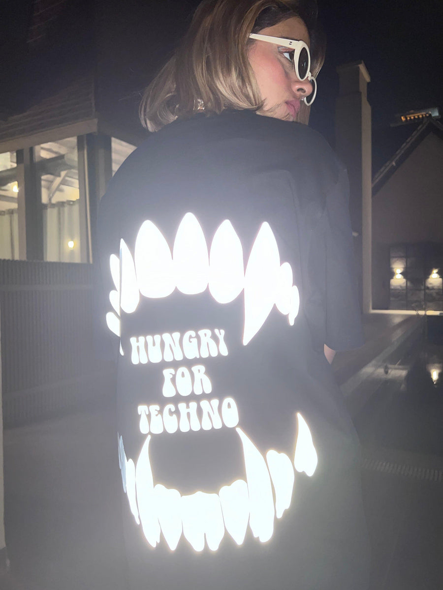 Hungry For Techno Oversized Tee (T-shirt) Oversized T-shirt Burger Bae Free Size Black 