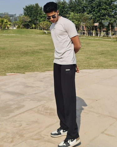 Minimal Burger Logo Regular Tee (T-shirt) For Men T-shirt Burger Bae 