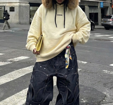 Off White : Ye Burger Logo Heavyweight Baggy Hoodie For Men and Women